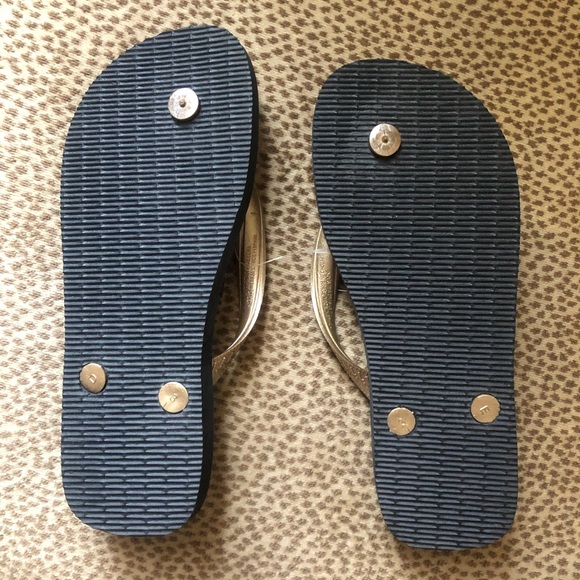 Donated. Havaianas Wonder Woman print💥 - Picture 5 of 5